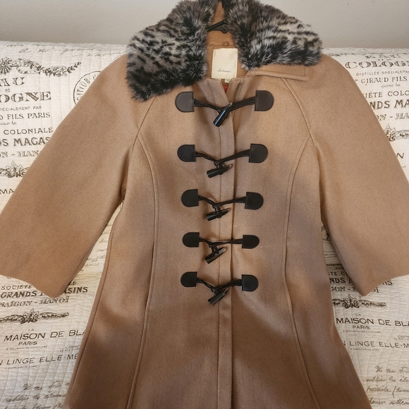 Elevenses Tan Trench Coat with Faux Fur Collar - Picture 1 of 3